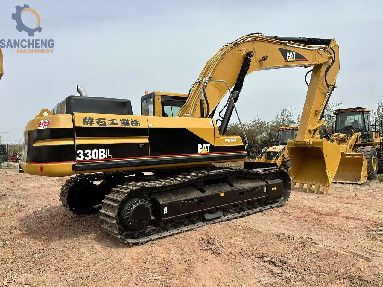 CATERPILLAR 330BL - حفار زاحف: صورة 2 CATERPILLAR 330BL - حفار زاحف: صورة 2