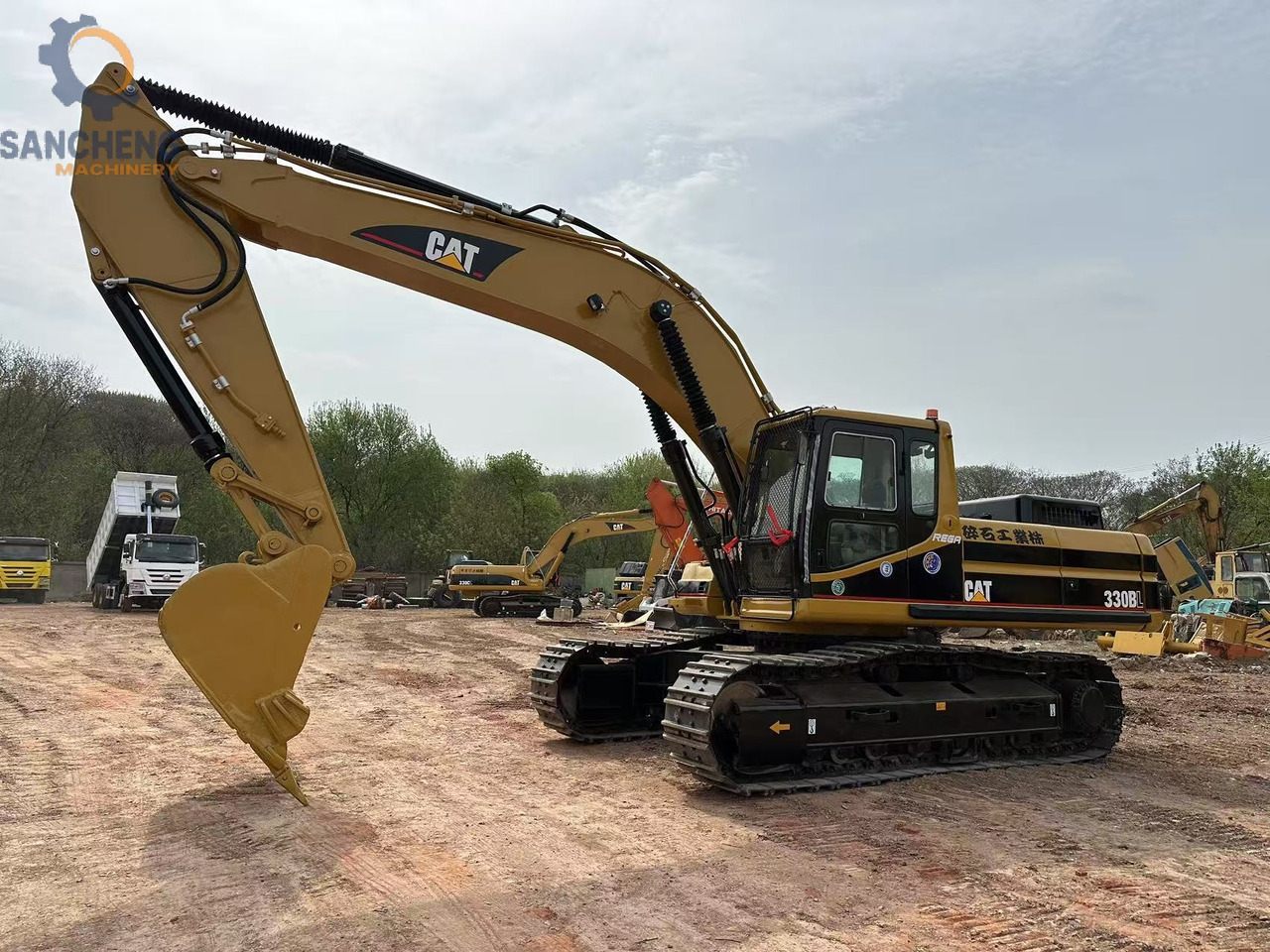CATERPILLAR 330BL - حفار زاحف: صورة 1 CATERPILLAR 330BL - حفار زاحف: صورة 1