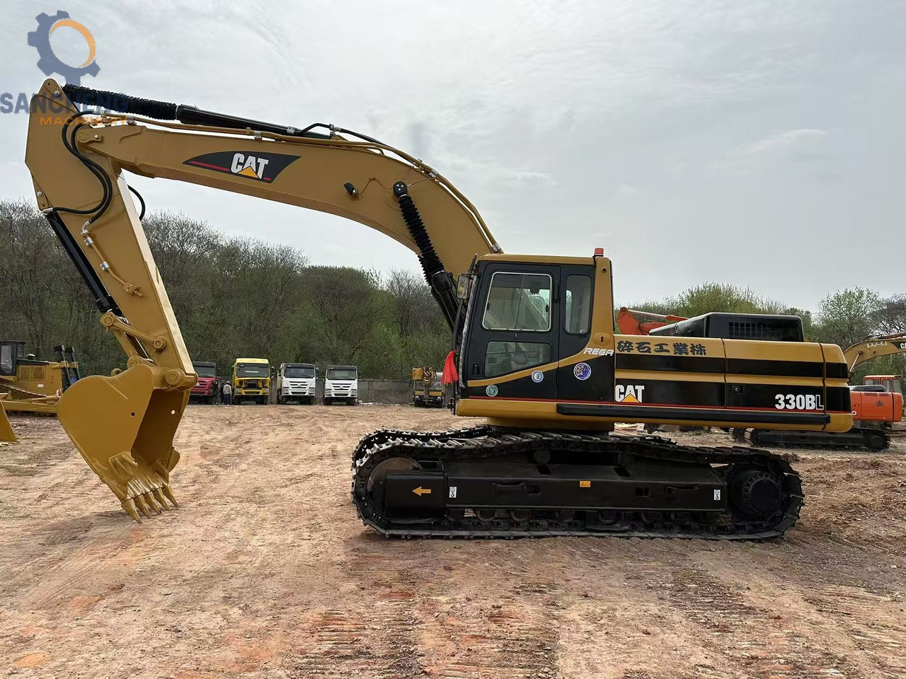 CATERPILLAR 330BL - حفار زاحف: صورة 4 CATERPILLAR 330BL - حفار زاحف: صورة 4