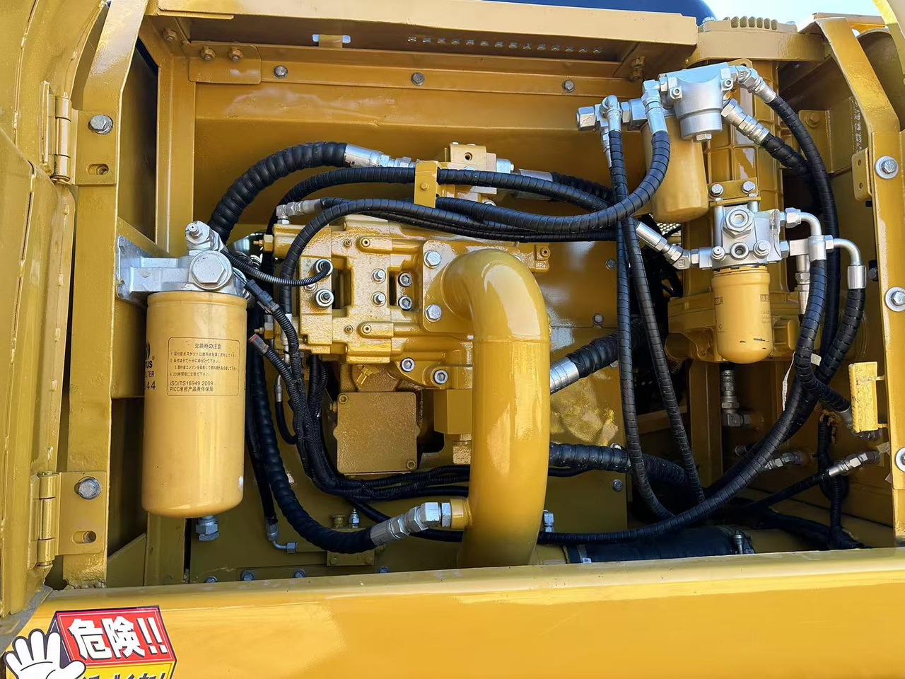 حفّار CATERPILLAR 330C: صورة 7