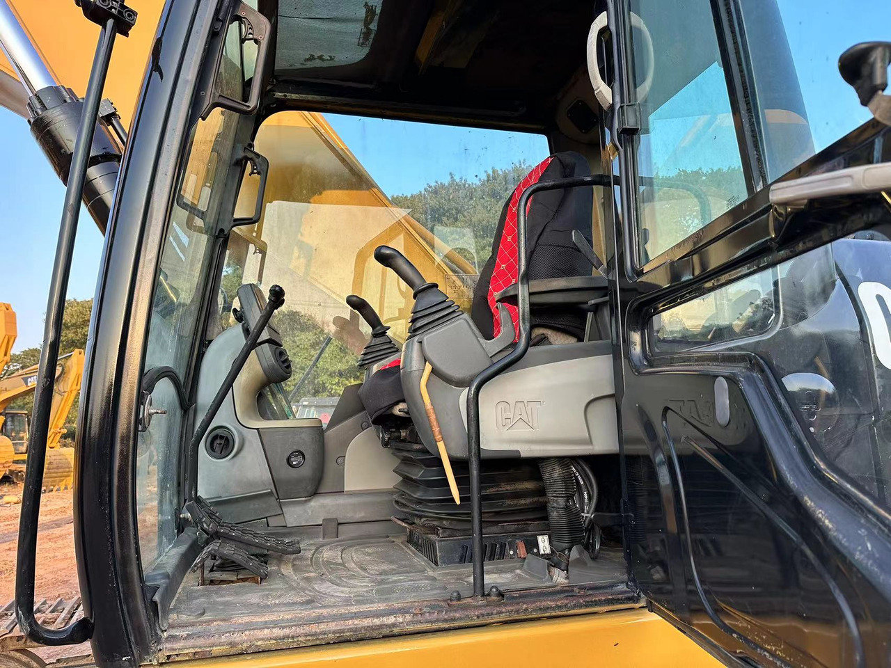 حفار زاحف CATERPILLAR 330D2L excavator: صورة 9 حفار زاحف CATERPILLAR 330D2L excavator: صورة 9