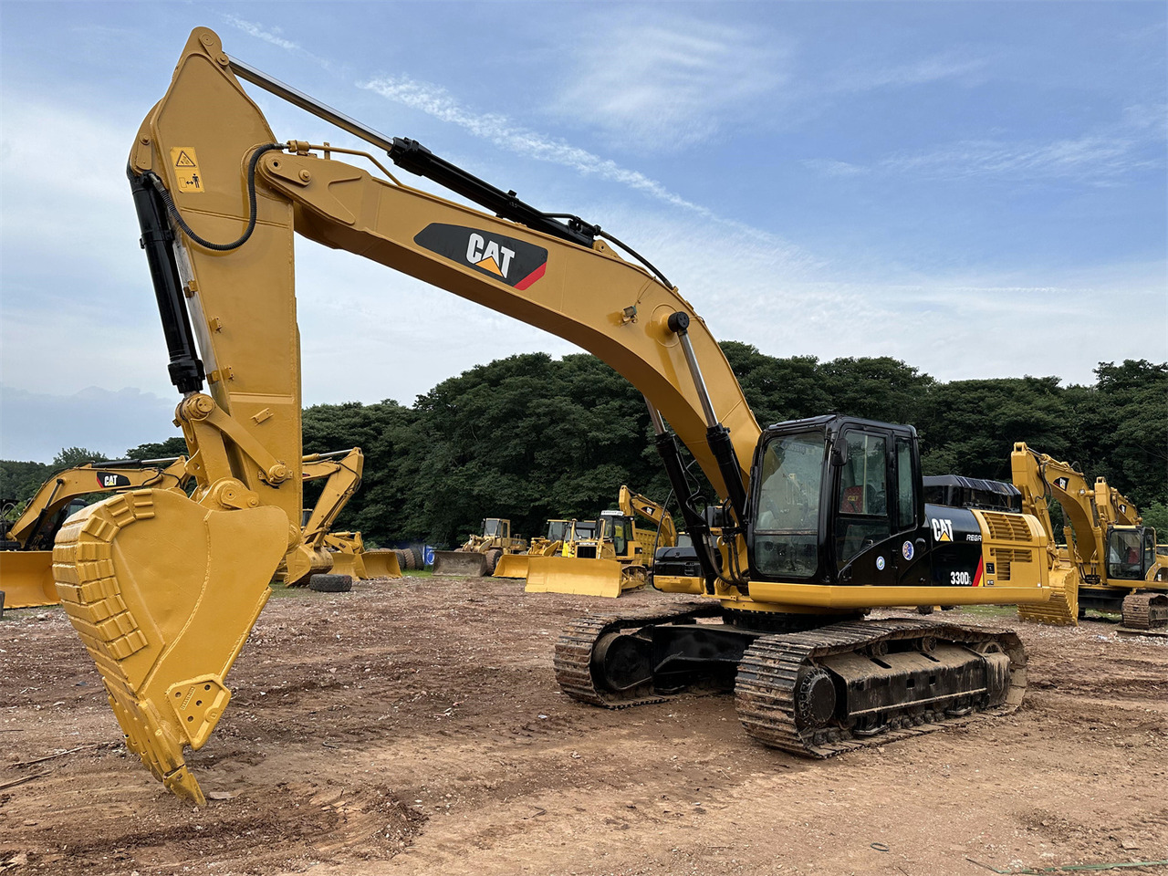 CATERPILLAR 330DL - حفار زاحف: صورة 1 CATERPILLAR 330DL - حفار زاحف: صورة 1