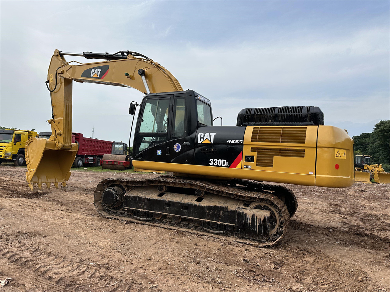 CATERPILLAR 330D - حفار زاحف: صورة 3 CATERPILLAR 330D - حفار زاحف: صورة 3