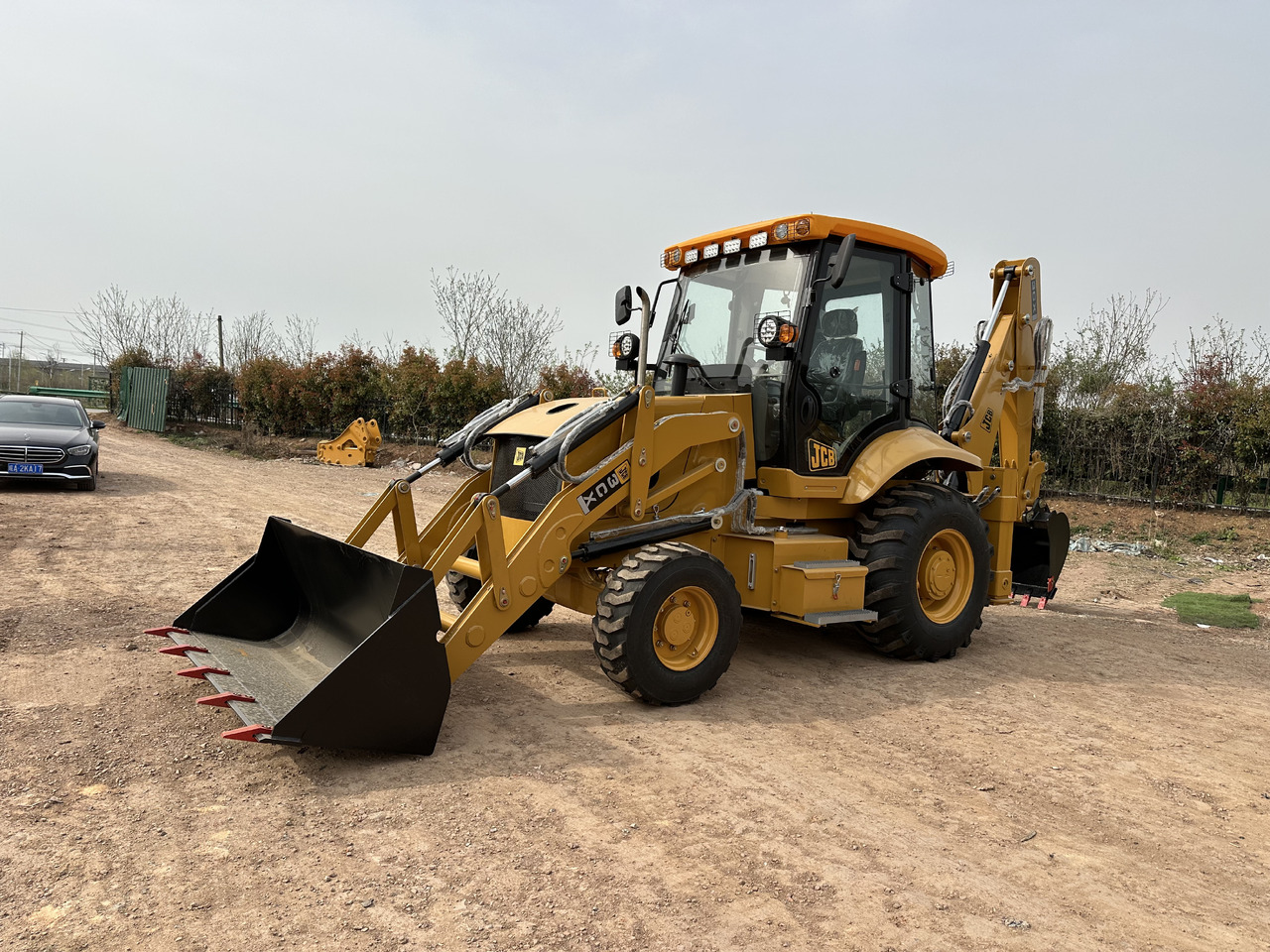 CATERPILLAR 420F2 - لودر ذو محراث خلفي/ باكهو: صورة 3 CATERPILLAR 420F2 - لودر ذو محراث خلفي/ باكهو: صورة 3