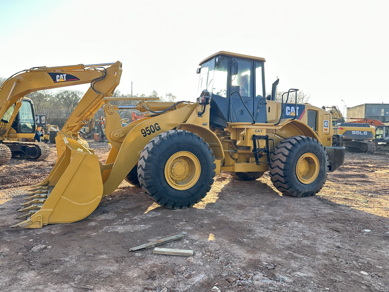 CATERPILLAR 950G - اللودر بعجل: صورة 1 CATERPILLAR 950G - اللودر بعجل: صورة 1