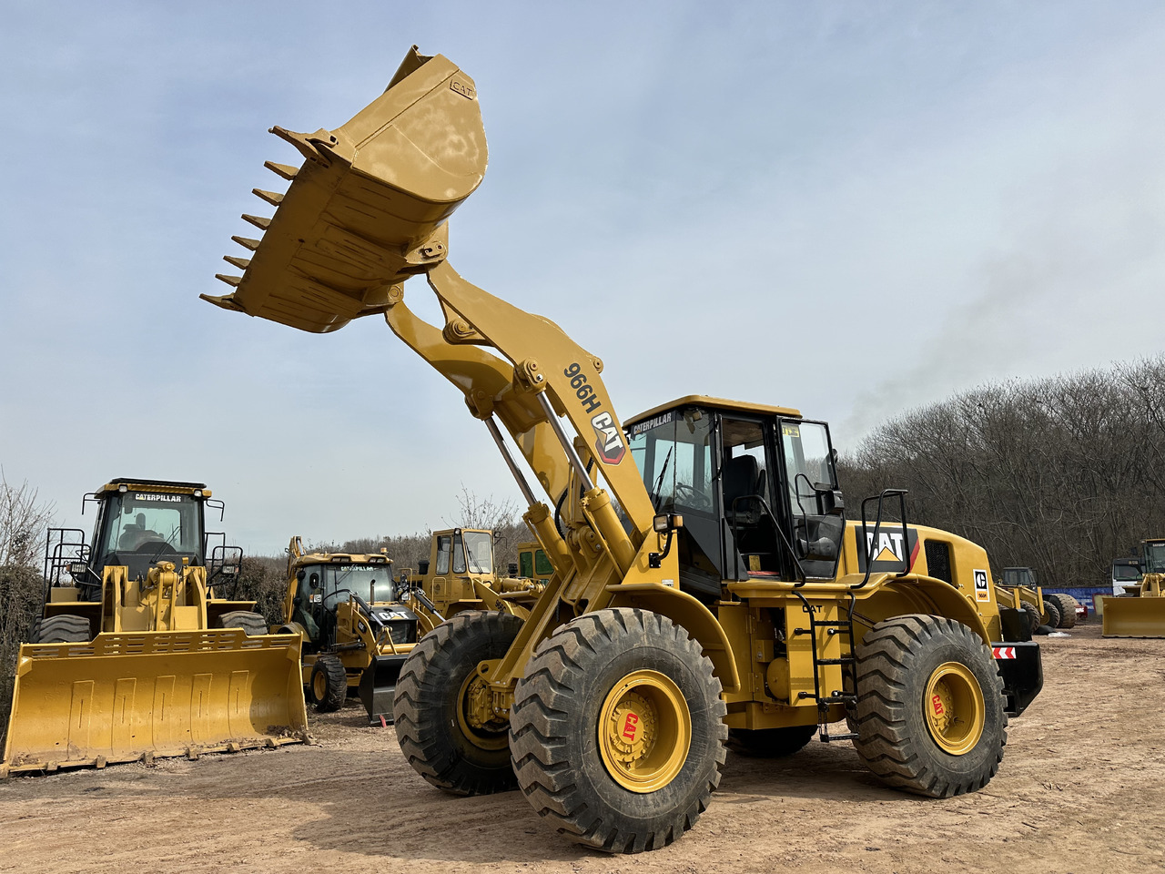 CATERPILLAR 966H - اللودر بعجل: صورة 1 CATERPILLAR 966H - اللودر بعجل: صورة 1