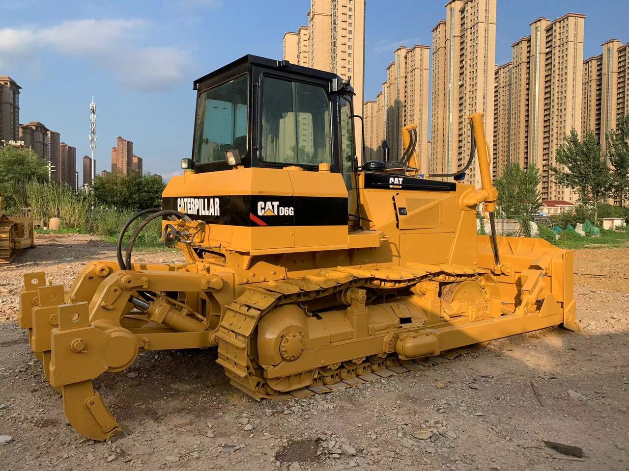 CATERPILLAR D6G - بلدوزر: صورة 2 CATERPILLAR D6G - بلدوزر: صورة 2