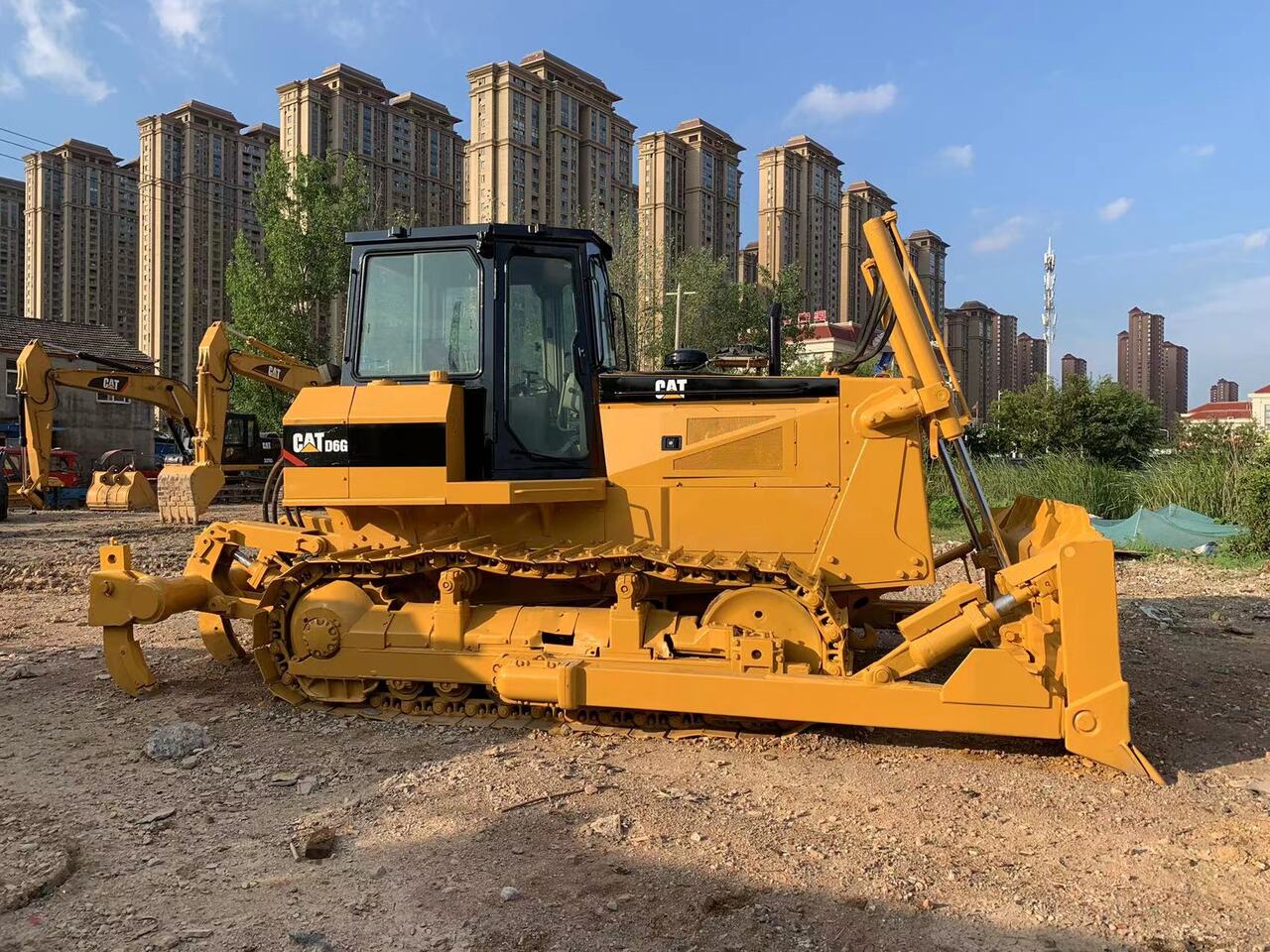 CATERPILLAR D6G - بلدوزر: صورة 4 CATERPILLAR D6G - بلدوزر: صورة 4