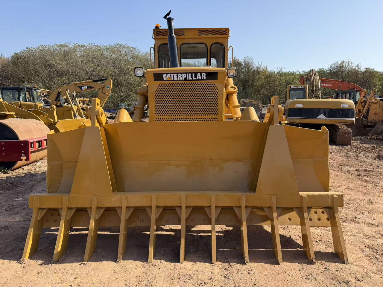 CATERPILLAR D8K - بلدوزر: صورة 3 CATERPILLAR D8K - بلدوزر: صورة 3