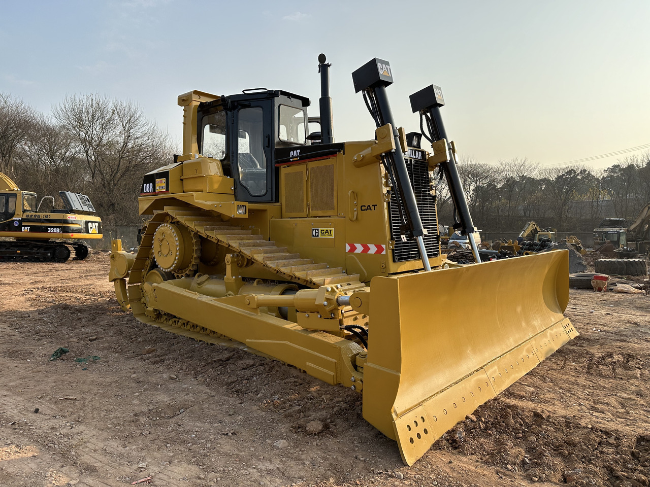 CATERPILLAR D8R - بلدوزر: صورة 2 CATERPILLAR D8R - بلدوزر: صورة 2