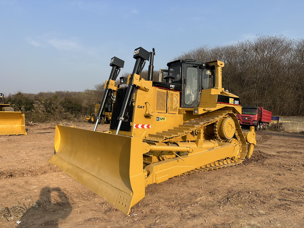 CATERPILLAR D8R - بلدوزر: صورة 2 CATERPILLAR D8R - بلدوزر: صورة 2