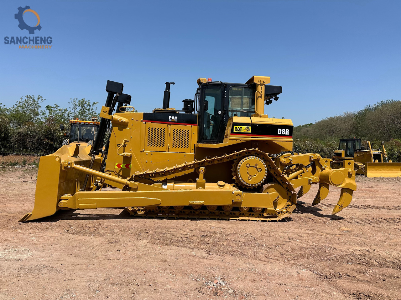 CATERPILLAR D8R - بلدوزر: صورة 4 CATERPILLAR D8R - بلدوزر: صورة 4