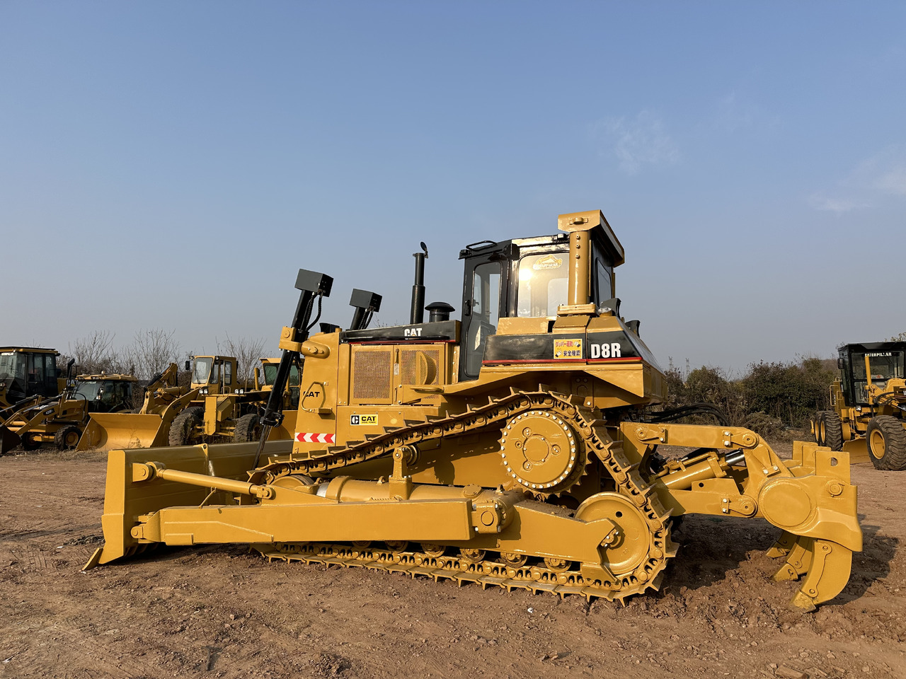 CATERPILLAR D8R - بلدوزر: صورة 4 CATERPILLAR D8R - بلدوزر: صورة 4