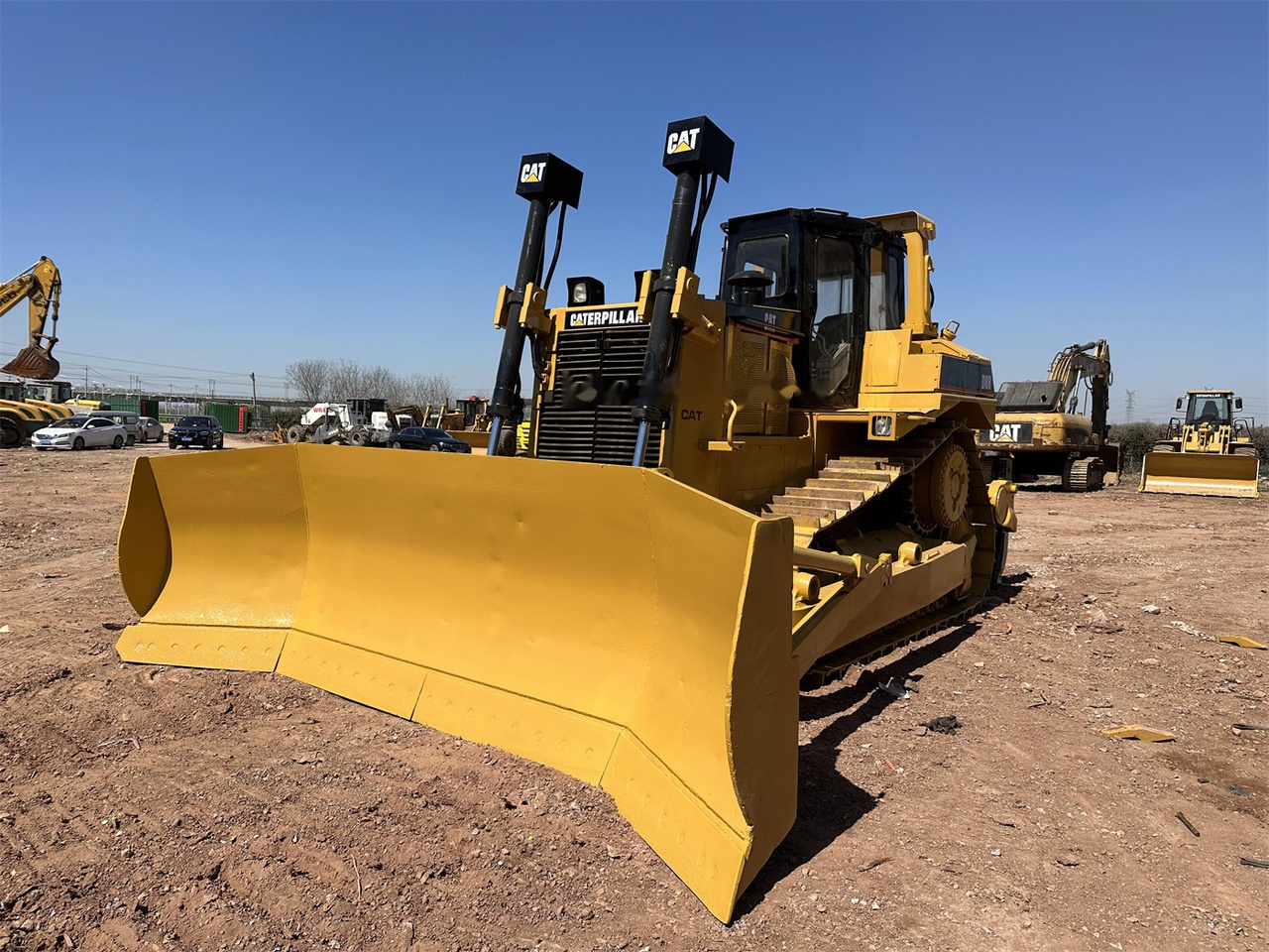 CATERPILLAR D8R - بلدوزر: صورة 4 CATERPILLAR D8R - بلدوزر: صورة 4