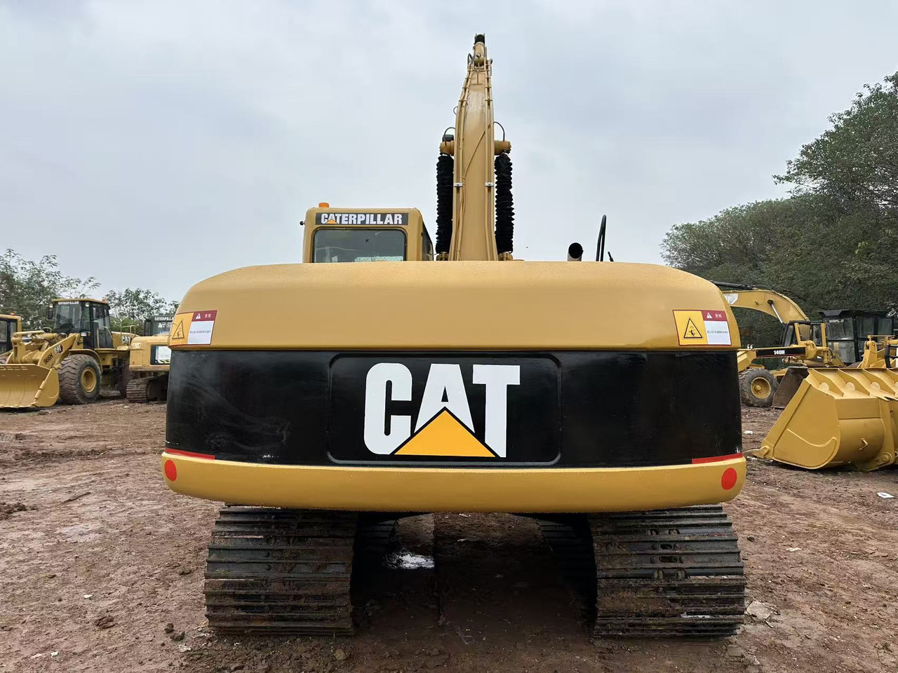 Caterpillar 320CL - حفار زاحف: صورة 2 Caterpillar 320CL - حفار زاحف: صورة 2
