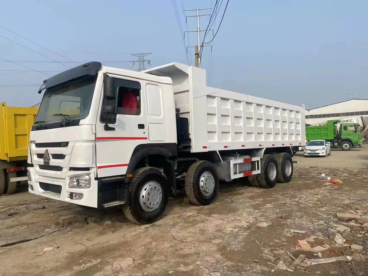 SINOTRUK HOWO 371 Tipper truck - شاحنة قلاب: صورة 4 SINOTRUK HOWO 371 Tipper truck - شاحنة قلاب: صورة 4