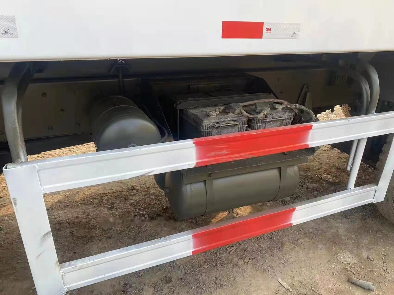 SINOTRUK HOWO 371 Tipper truck - شاحنة قلاب: صورة 5 SINOTRUK HOWO 371 Tipper truck - شاحنة قلاب: صورة 5