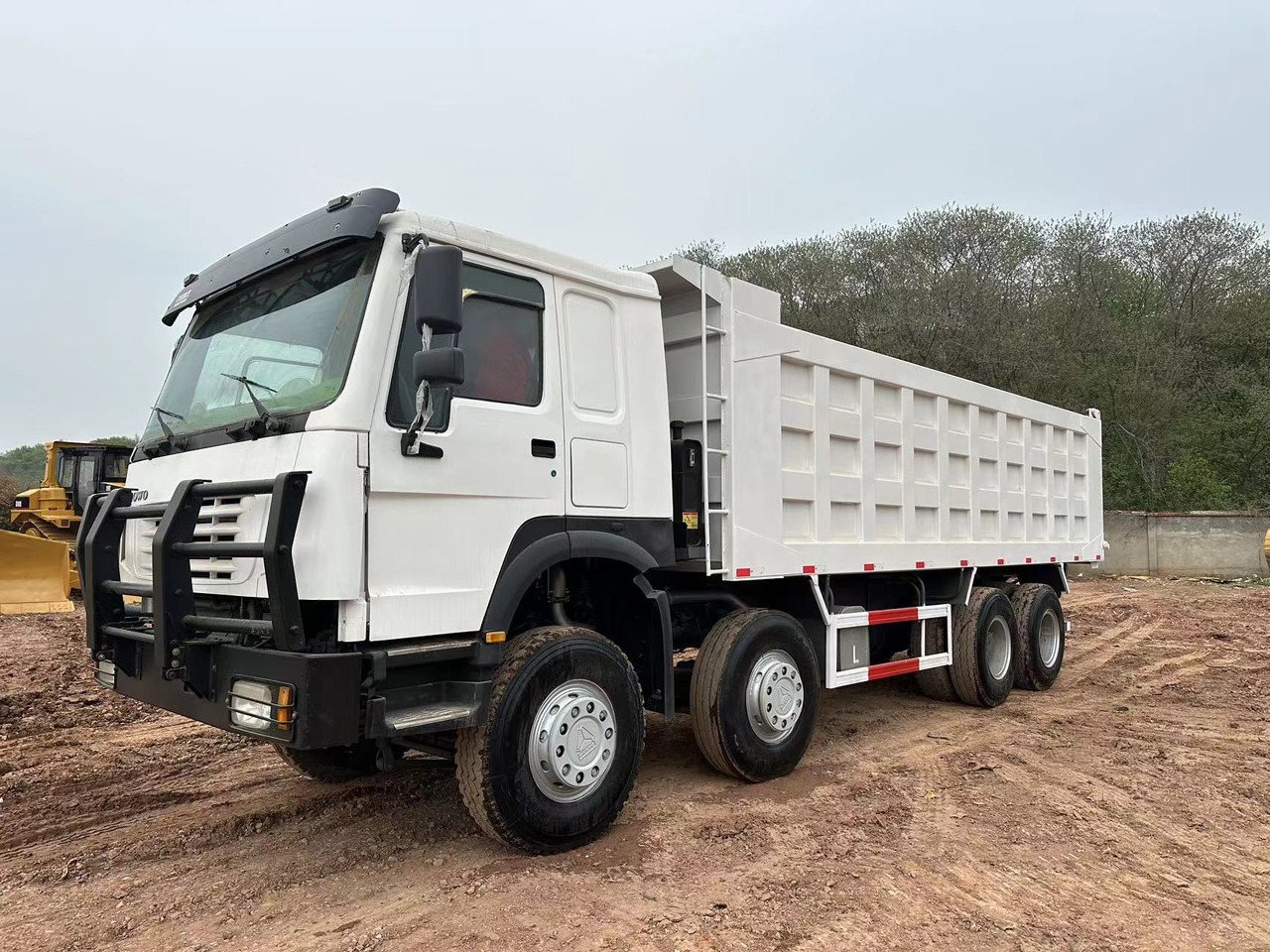 SINOTRUK HOWO 371 with Bumper - شاحنة قلاب: صورة 2 SINOTRUK HOWO 371 with Bumper - شاحنة قلاب: صورة 2