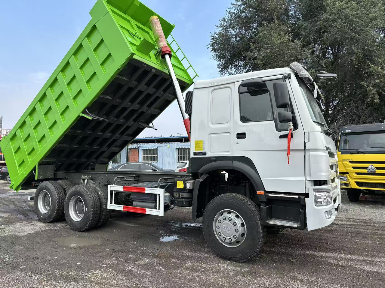 SINOTRUK HOWO 400HP 6X4 Tipper Truck - شاحنة قلاب: صورة 1 SINOTRUK HOWO 400HP 6X4 Tipper Truck - شاحنة قلاب: صورة 1