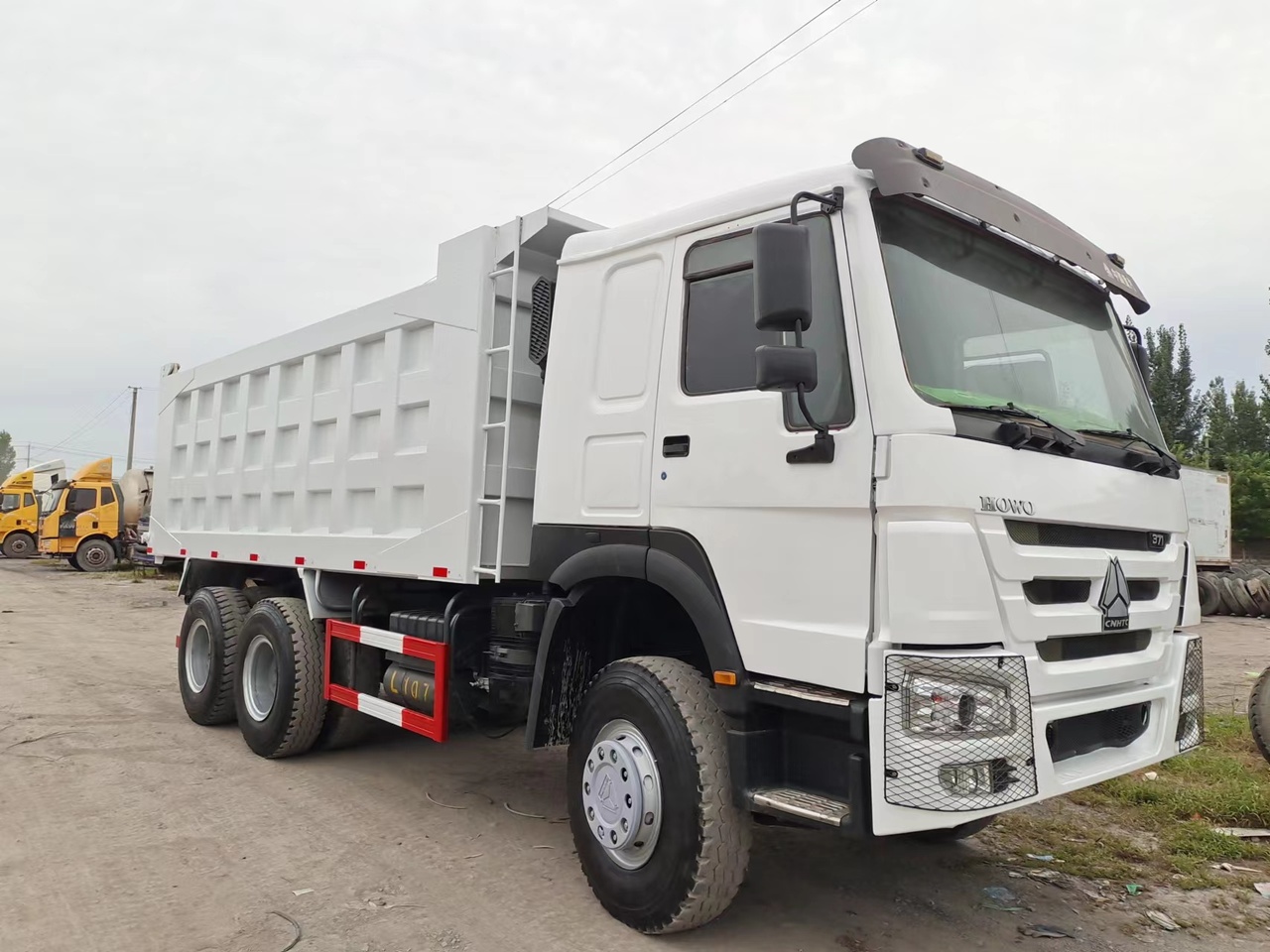 SINOTRUK HOWO Dump truck 371 6x4 - شاحنة قلاب: صورة 1 SINOTRUK HOWO Dump truck 371 6x4 - شاحنة قلاب: صورة 1