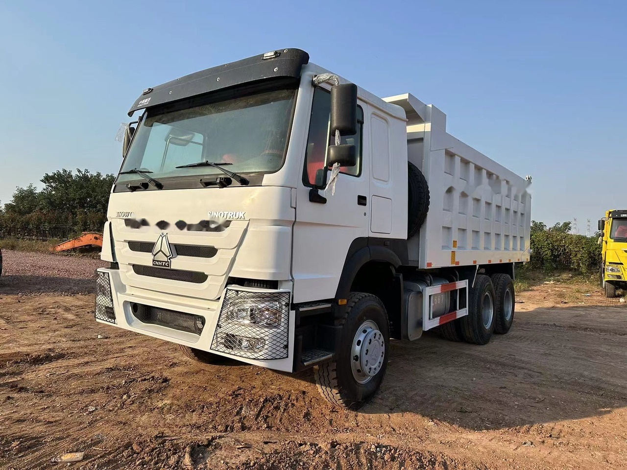 SINOTRUK HOWO HOWO 371 6x4 - شاحنة قلاب: صورة 2 SINOTRUK HOWO HOWO 371 6x4 - شاحنة قلاب: صورة 2