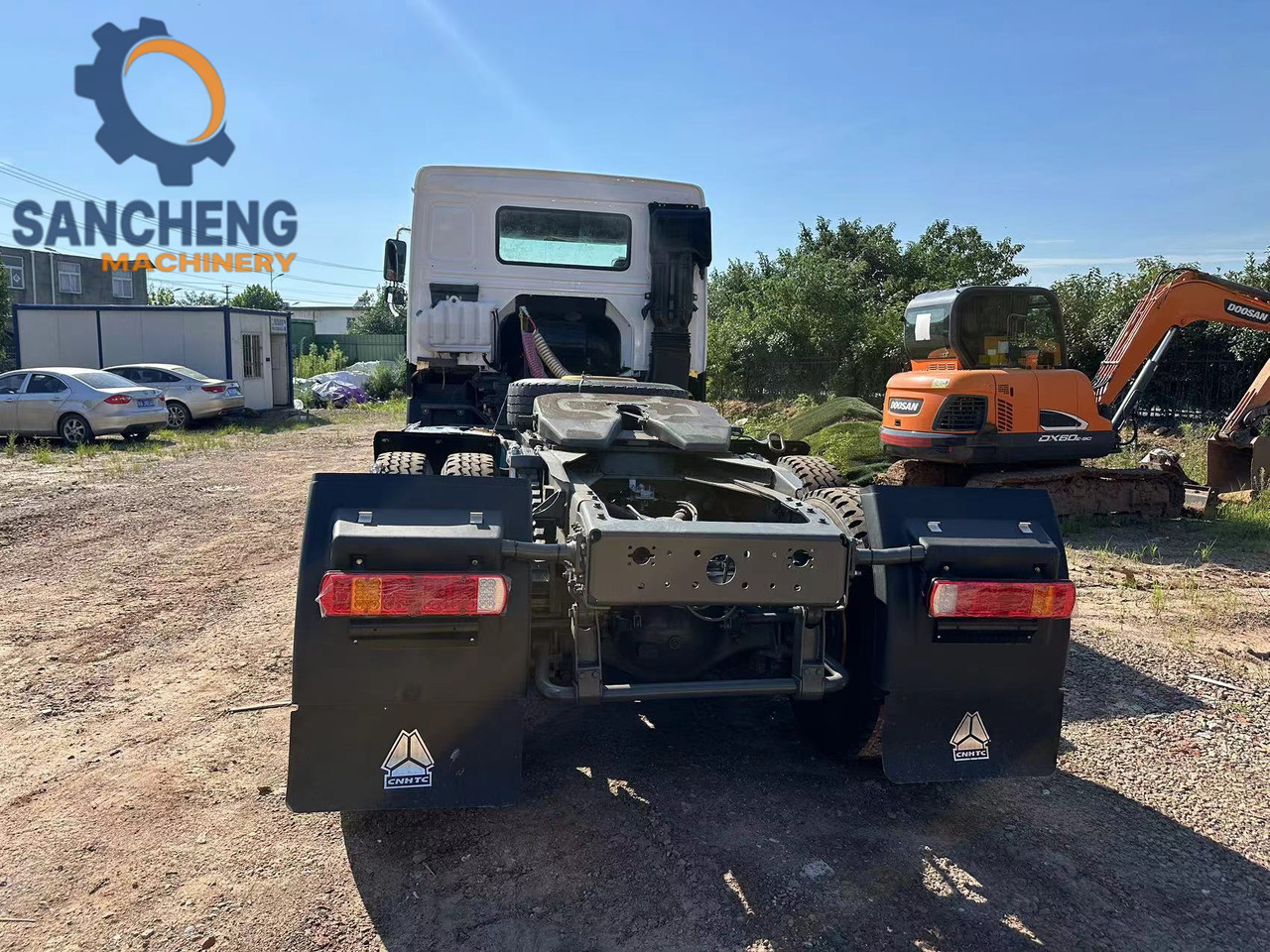 رأس تريلا SINOTRUK HOWO Truck Head 371: صورة 11