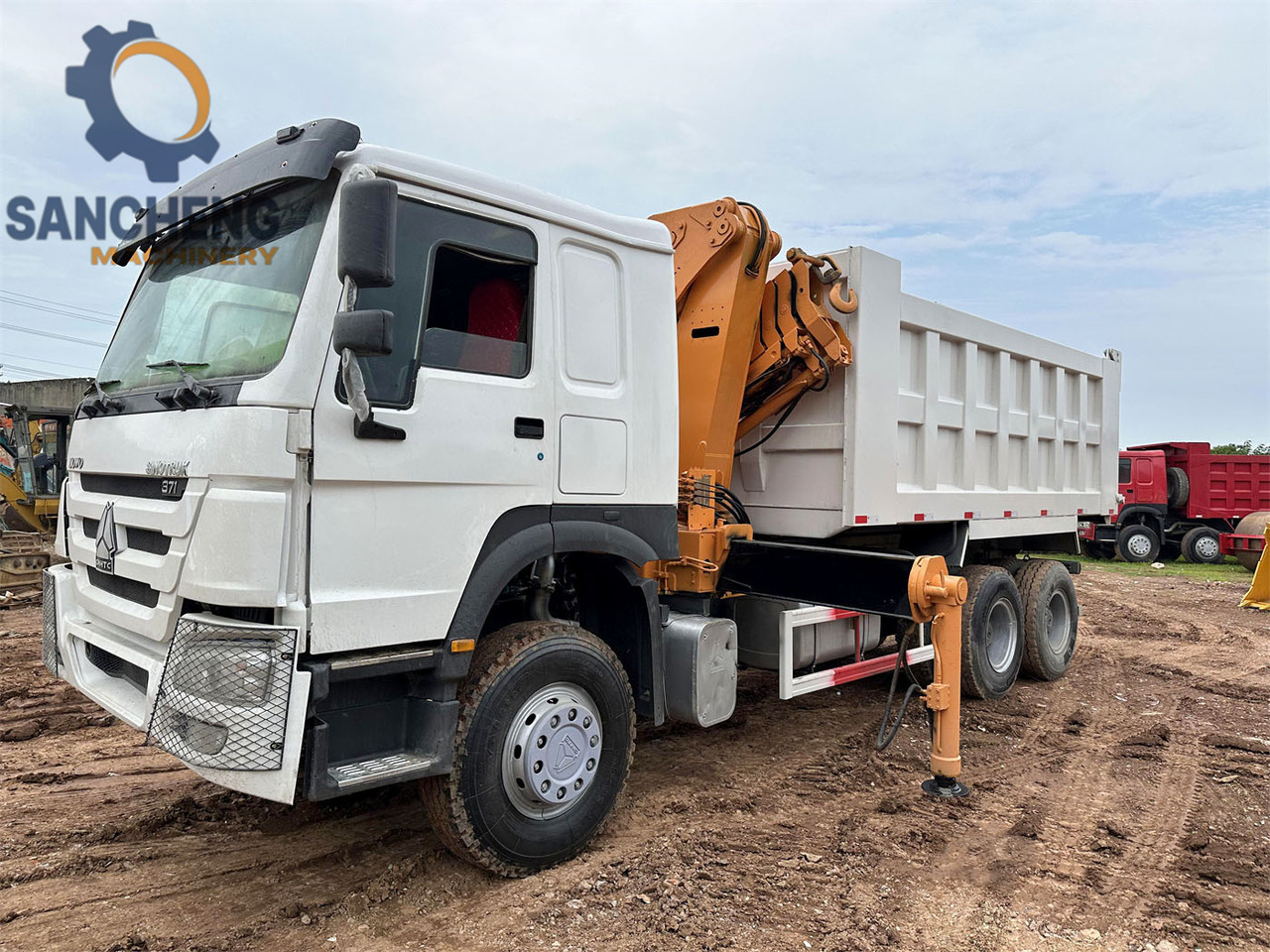 SINOTRUK Howo 371 6x4 crane truck - شاحنة كرين: صورة 4 SINOTRUK Howo 371 6x4 crane truck - شاحنة كرين: صورة 4