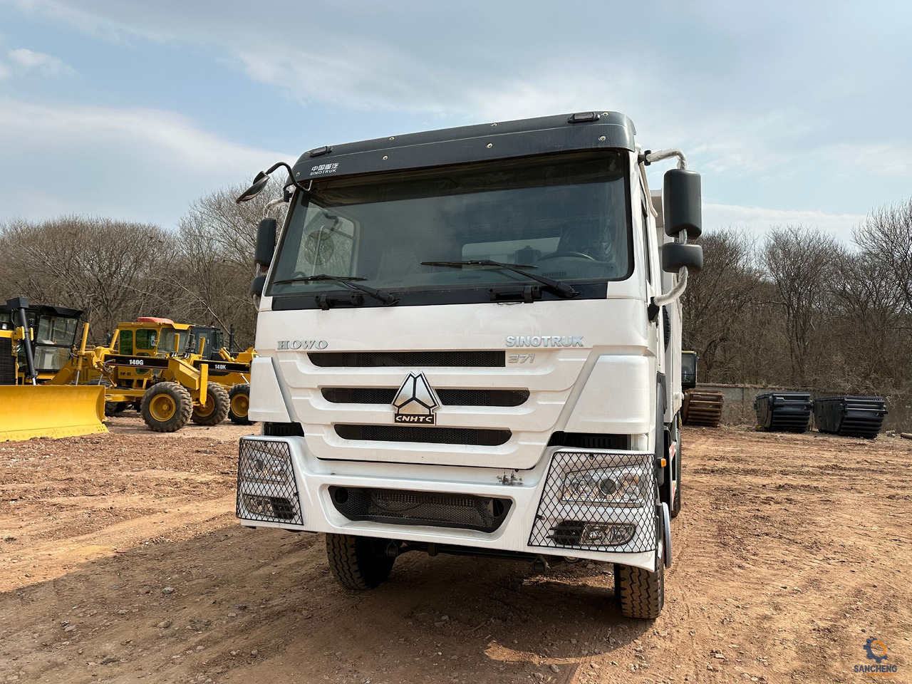 SINOTRUK Howo Dump truck 371 - شاحنة قلاب: صورة 5 SINOTRUK Howo Dump truck 371 - شاحنة قلاب: صورة 5