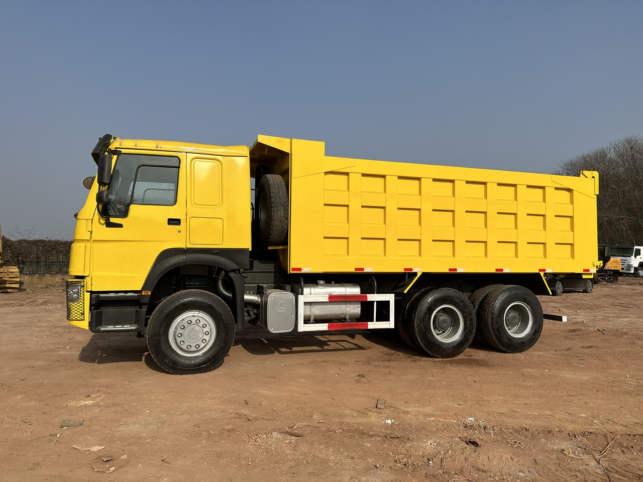 SINOTRUK Howo Dump truck 371 - شاحنة قلاب: صورة 3 SINOTRUK Howo Dump truck 371 - شاحنة قلاب: صورة 3