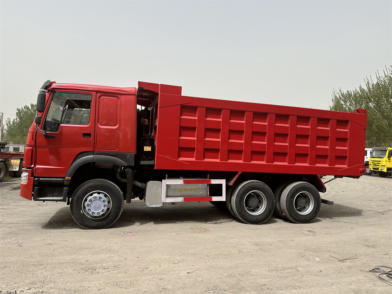 SINOTRUK Howo Dump truck 371 - شاحنة قلاب: صورة 3 SINOTRUK Howo Dump truck 371 - شاحنة قلاب: صورة 3