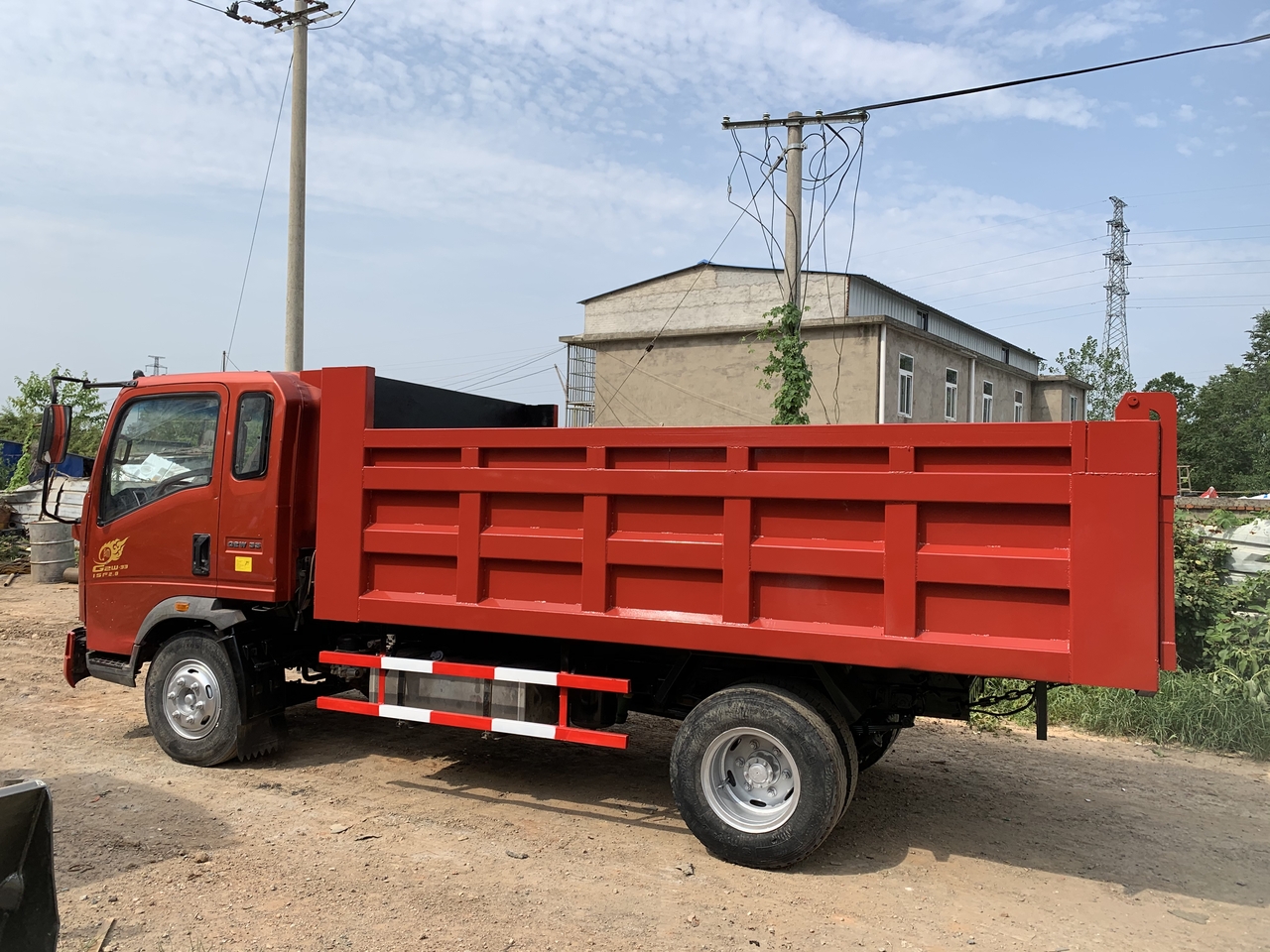 SINOTRUK Howo Dump truck 4x2 - شاحنة قلاب: صورة 4 SINOTRUK Howo Dump truck 4x2 - شاحنة قلاب: صورة 4