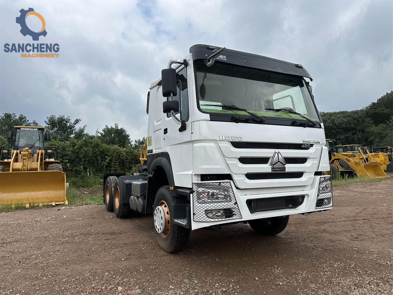 SINOTRUK Howo tractor unit 420hp - مقطورة السحب: صورة 1 SINOTRUK Howo tractor unit 420hp - مقطورة السحب: صورة 1