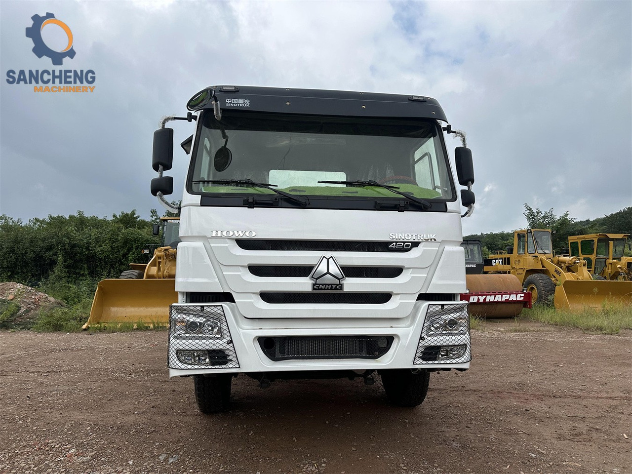 SINOTRUK Howo tractor unit 420hp - مقطورة السحب: صورة 4 SINOTRUK Howo tractor unit 420hp - مقطورة السحب: صورة 4