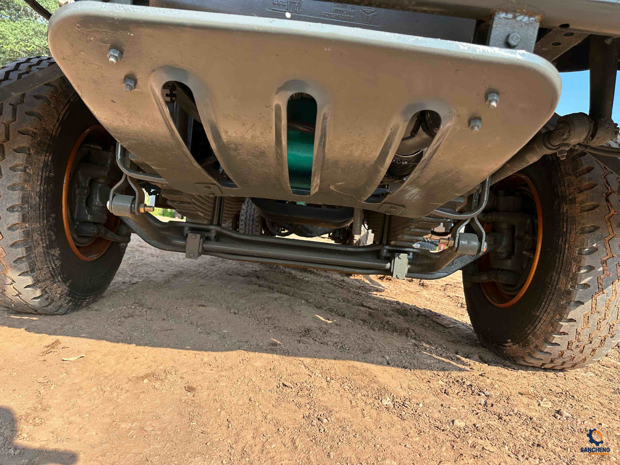 شاحنة قلاب Sinotruk HOWO 400HP With Bumper 6X4: صورة 12 شاحنة قلاب Sinotruk HOWO 400HP With Bumper 6X4: صورة 12