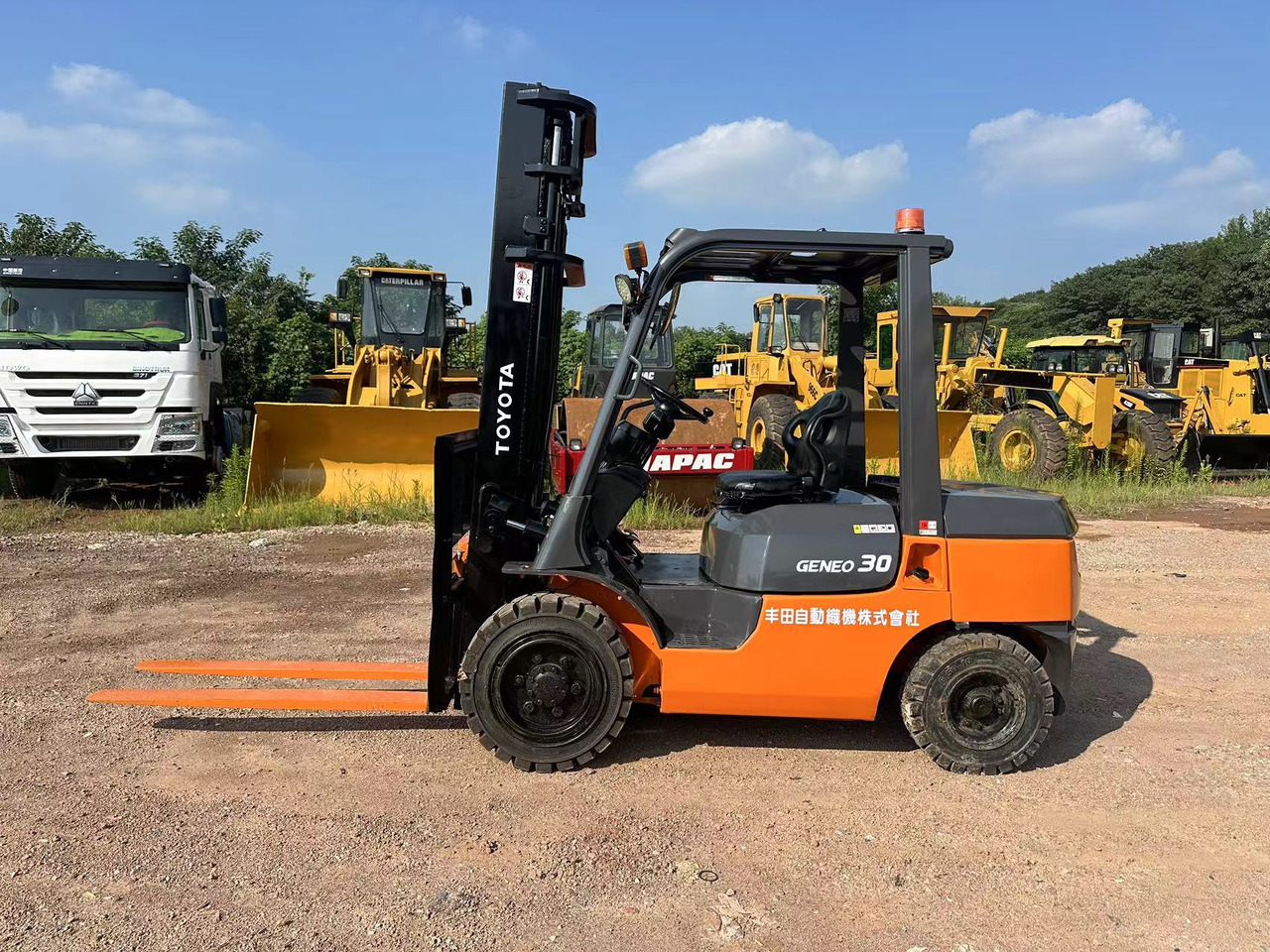 TOYOTA GENEO30 forklift - رافعة شوكية ديزل: صورة 4 TOYOTA GENEO30 forklift - رافعة شوكية ديزل: صورة 4