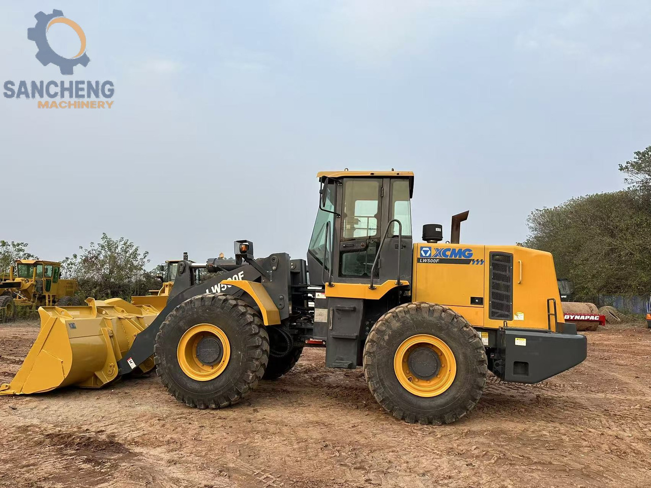 XCMG LW500F - اللودر بعجل: صورة 1 XCMG LW500F - اللودر بعجل: صورة 1