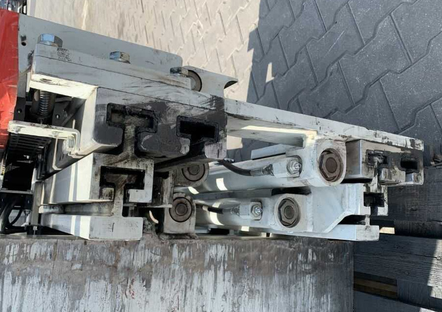 Cascade UTB2-08-1011 R1, Kartonklammer - مشبك - معدات المناولة: صورة 2 Cascade UTB2-08-1011 R1, Kartonklammer - مشبك - معدات المناولة: صورة 2