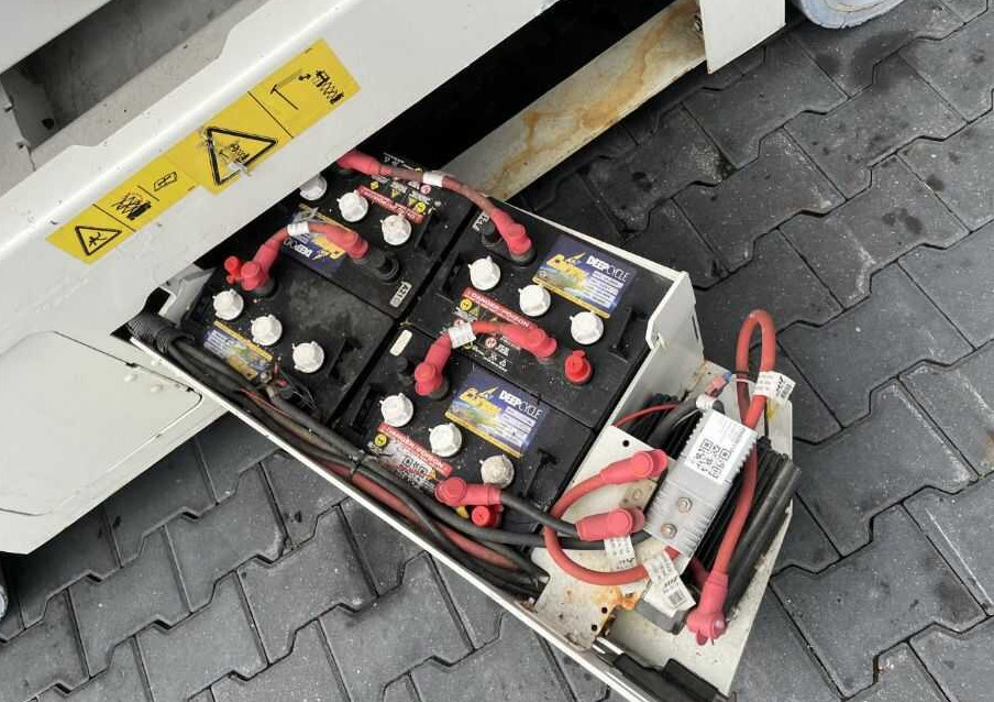 Genie GS-2046 - مرفاع مقصي: صورة 4 Genie GS-2046 - مرفاع مقصي: صورة 4