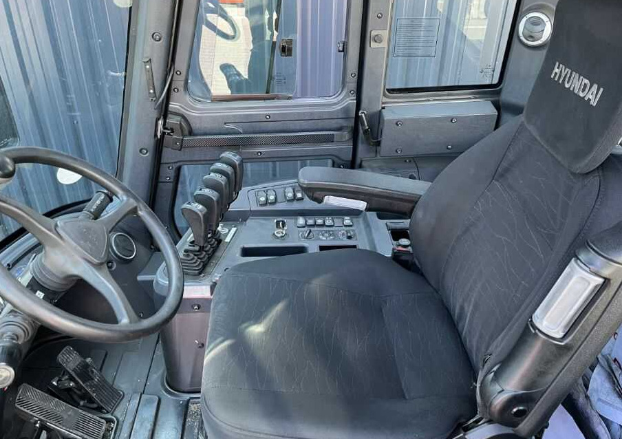 Hyundai 130D-9 - رافعة شوكية ديزل: صورة 4 Hyundai 130D-9 - رافعة شوكية ديزل: صورة 4