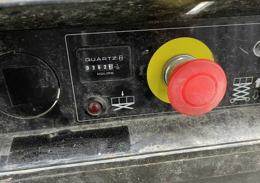 JLG 4045R - مرفاع مقصي: صورة 5 JLG 4045R - مرفاع مقصي: صورة 5