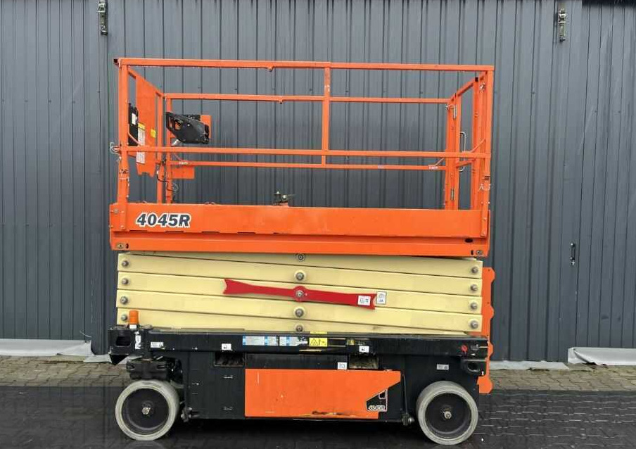 JLG 4045R - مرفاع مقصي: صورة 2 JLG 4045R - مرفاع مقصي: صورة 2