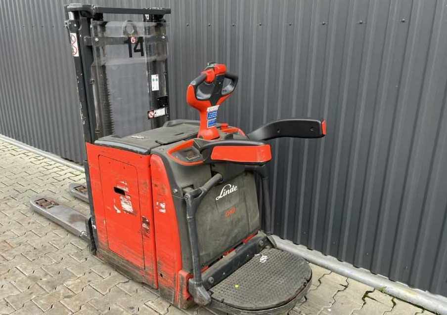 Linde D10AP - آلة تكديس: صورة 3 Linde D10AP - آلة تكديس: صورة 3