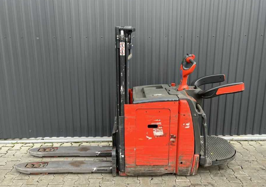 Linde D10AP - آلة تكديس: صورة 2 Linde D10AP - آلة تكديس: صورة 2