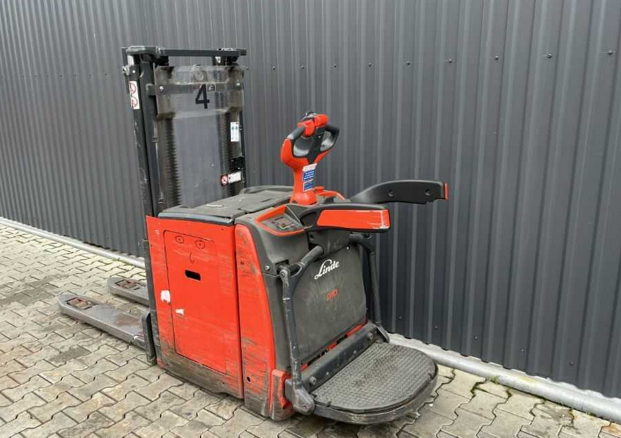 Linde D10AP - آلة تكديس: صورة 3 Linde D10AP - آلة تكديس: صورة 3