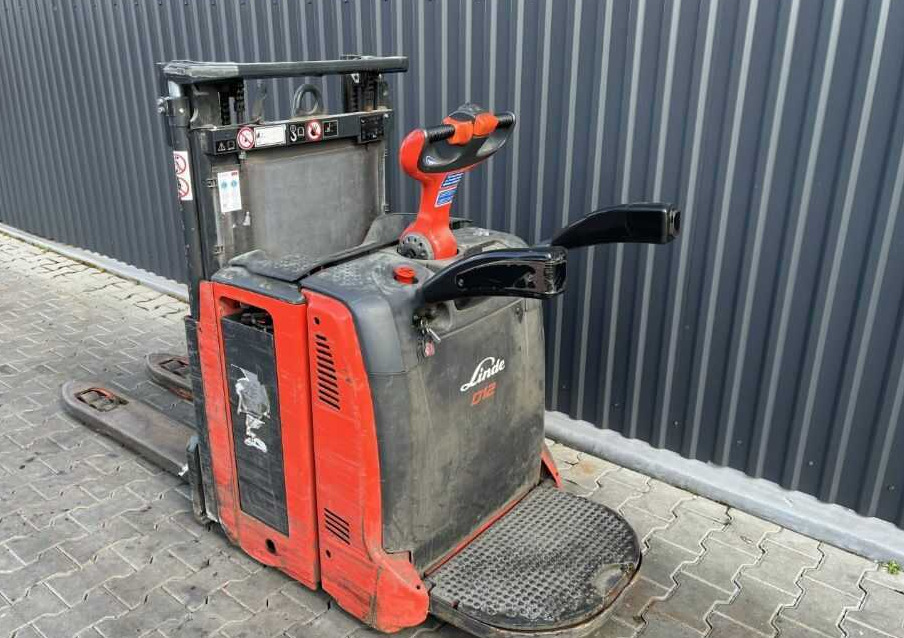 Linde D12AP - آلة تكديس: صورة 3 Linde D12AP - آلة تكديس: صورة 3
