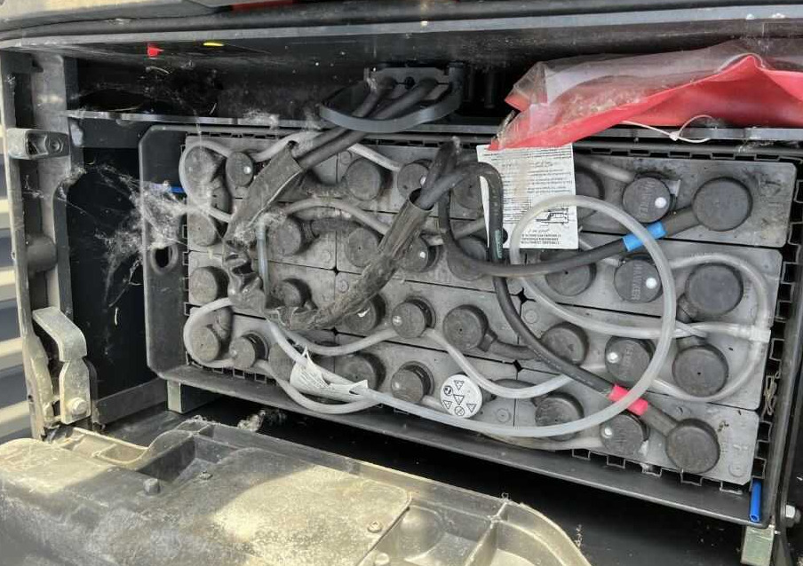 Linde D12SP - آلة تكديس: صورة 5 Linde D12SP - آلة تكديس: صورة 5