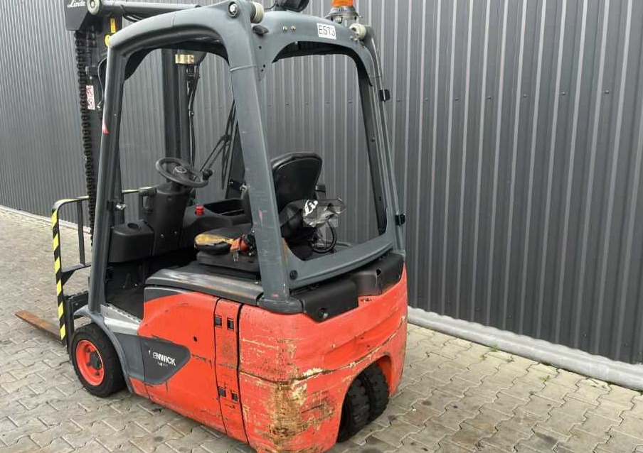 Linde E14 - رافعة شوكية كهربائية: صورة 3 Linde E14 - رافعة شوكية كهربائية: صورة 3
