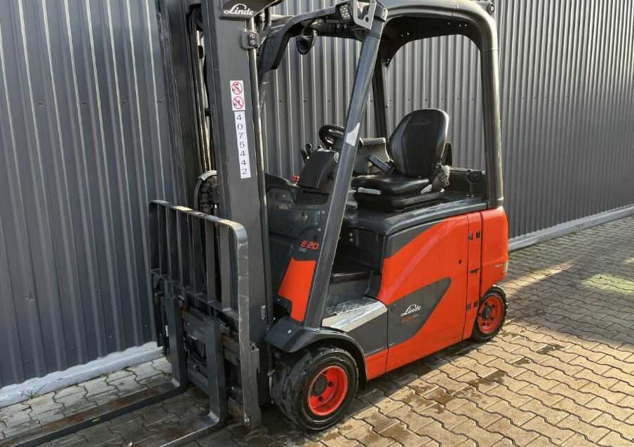 Linde E20PH-02 - رافعة شوكية كهربائية: صورة 1 Linde E20PH-02 - رافعة شوكية كهربائية: صورة 1