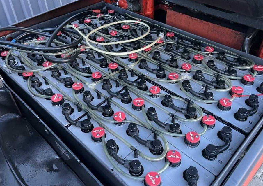 رافعة شوكية كهربائية Linde E25-01: صورة 7 رافعة شوكية كهربائية Linde E25-01: صورة 7