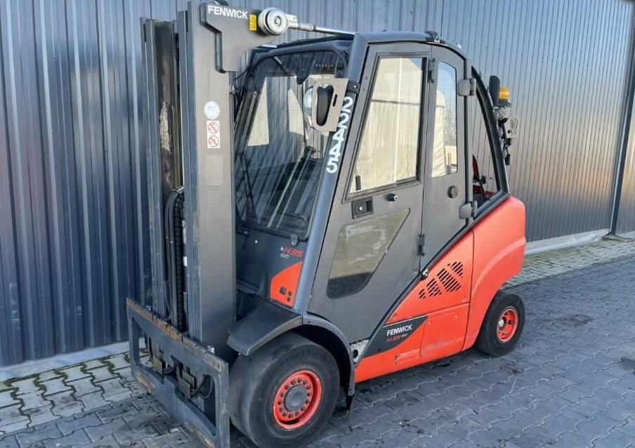 Linde H35T-02 - رافعة شوكية تعمل بالغاز: صورة 1 Linde H35T-02 - رافعة شوكية تعمل بالغاز: صورة 1